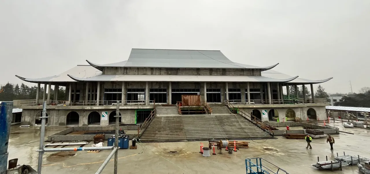 Structural steel installation – Lin Yen Mountain Temple in Richmond